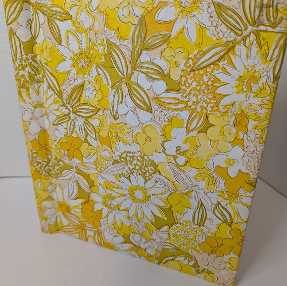 Yellow and White Photo Album From The 1970s - Picture 3 of 3